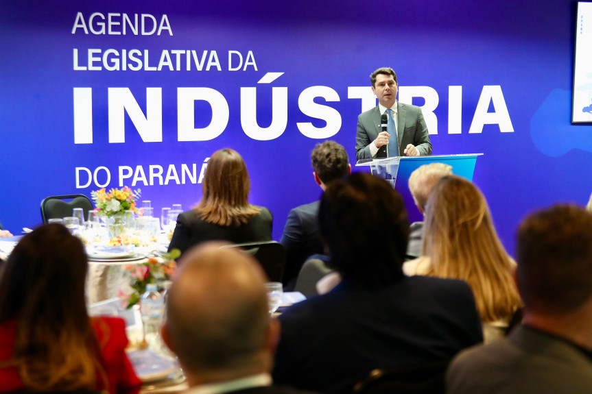 Durante a solenidade Curi destacou a boa interlocução com a Fiep e afirmou que o propósito da Assembleia é ampliar as discussões com entidades de representação de setores econômicos.