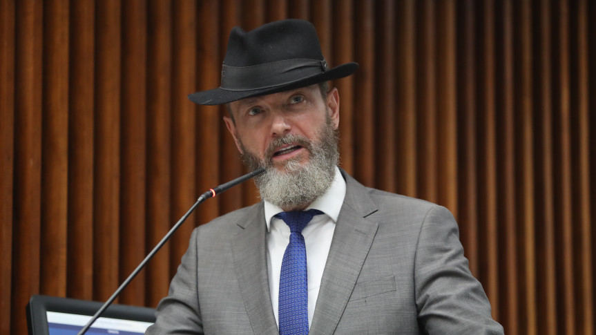 Deputado Tito Barichello (União).