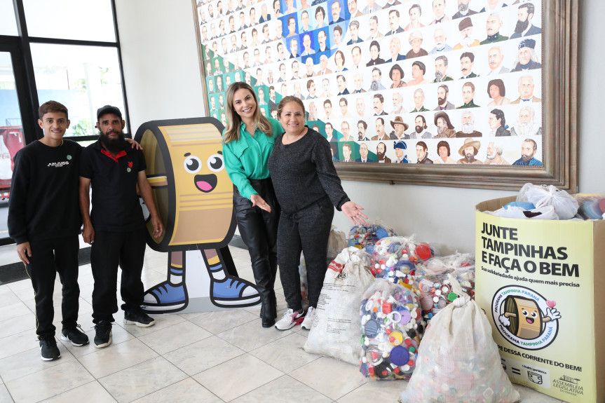 A 3RS Associação de Catadores de Materiais Recicláveis de Curitiba fez uma doação significativa ao programa, e nesta sexta-feira (24).