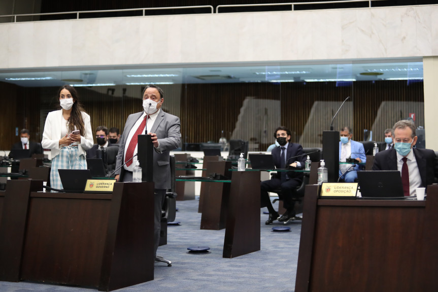 Para os deputados Hussein Bakri (PSD) e Professor Lemos (PT) discussão de leis importantes marcaram o ano.