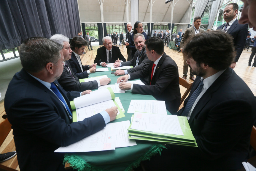 A reunião foi conduzida pelo presidente da Comissão de Finanças, deputado Nelson Justus (DEM).