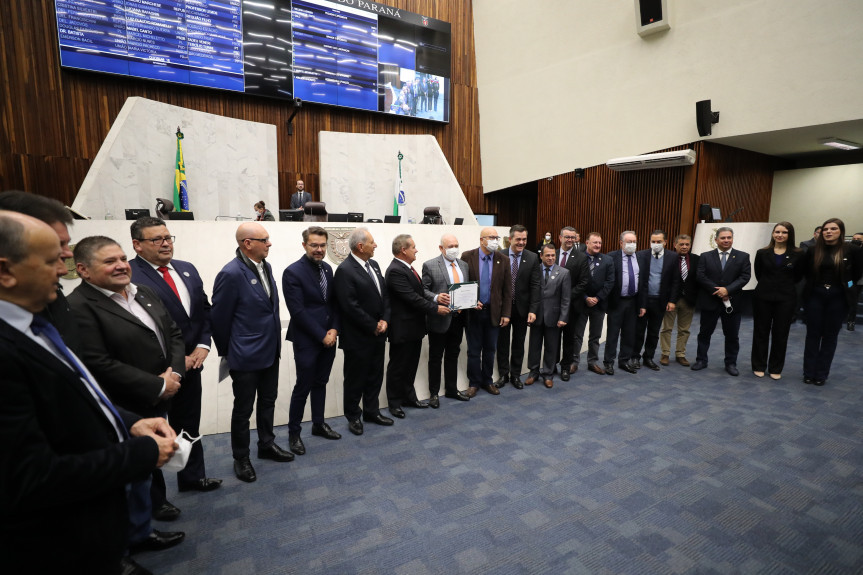 O Sindicato das Empresas de Segurança Privada do Paraná (Sindesp) foi homenageado na Assembleia Legislativa pelos 35 anos de fundação.