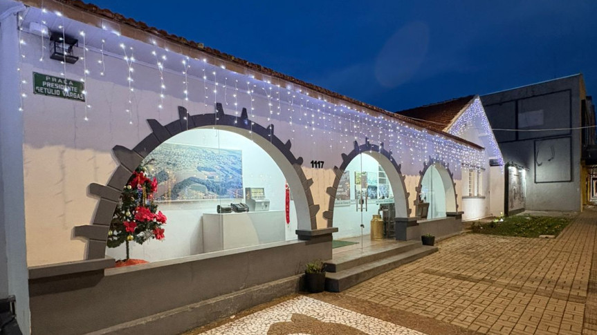 Fundado em 1978 após mobilização de moradores, o Museu tornou-se referência regional na COMCAM.