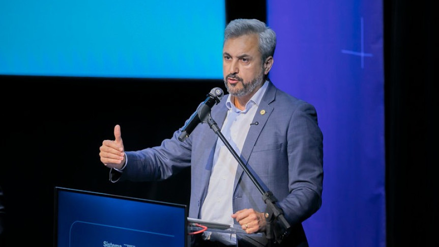 Deputado Fabio Oliveira (Novo).