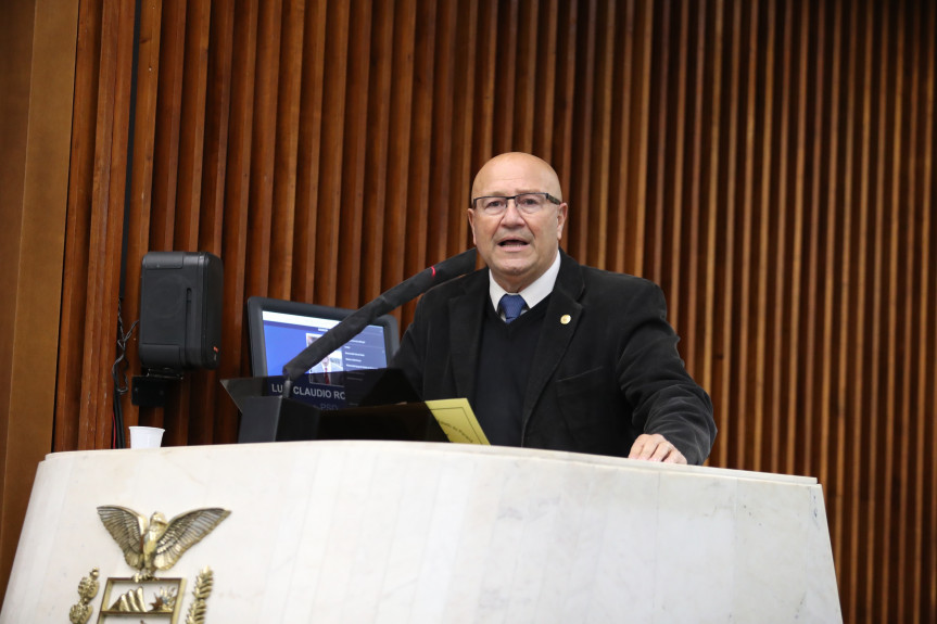 Deputado Luiz Claudio Romanelli (PSD).