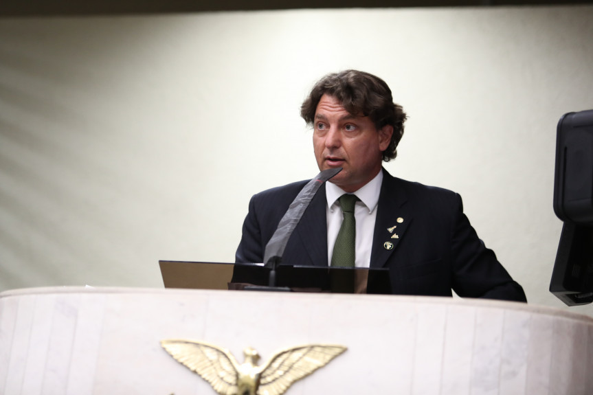 Deputado anibelli Neto (MDB) presidente da Comissão de Agricultura, Pecuária, Abastecimento e Desenvolvimento Rural da Assembleia.