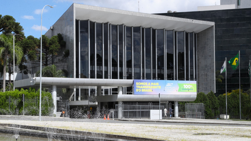 As deputadas e os deputados estaduais retomam as votações em Plenário na segunda-feira (23), para apreciar uma pauta com 12 itens.