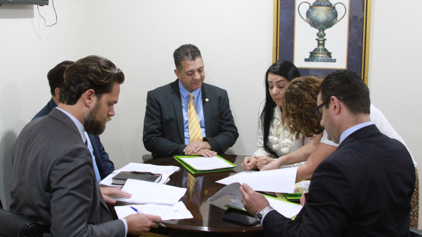 Deputados que integram a Comissão de Defesa dos Direitos da Criança, do Adolescente, do Idoso e da Pessoa com Deficiência (Criai) da Assembleia Legislativa do Paraná se reúnem na próxima semana.