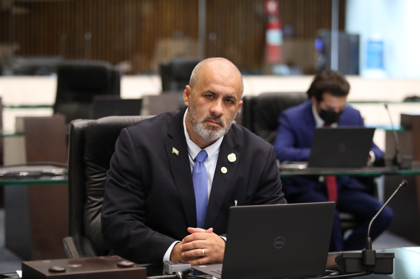 Deputado Soldado Fruet (PROS).