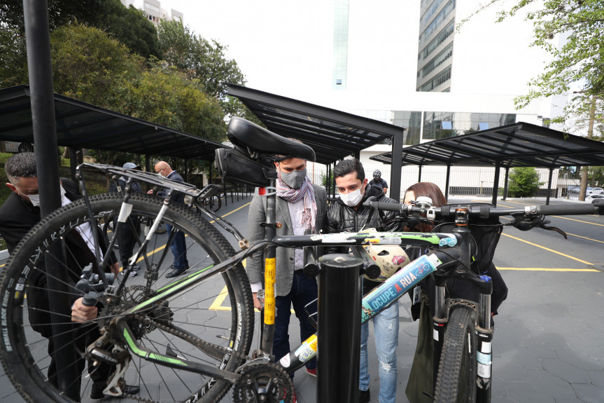 Bicicletário está entre uma das ações do Legislativo para incentivar a utilização do meio de transporte.