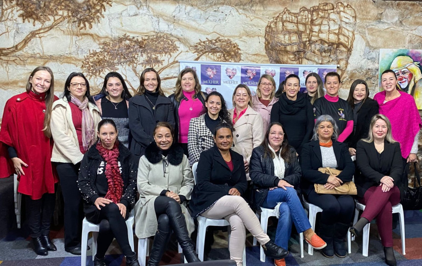 O evento reuniu técnicas da temática mulher e jurídica, além de mulheres com experiências no assunto e convidadas especiais.