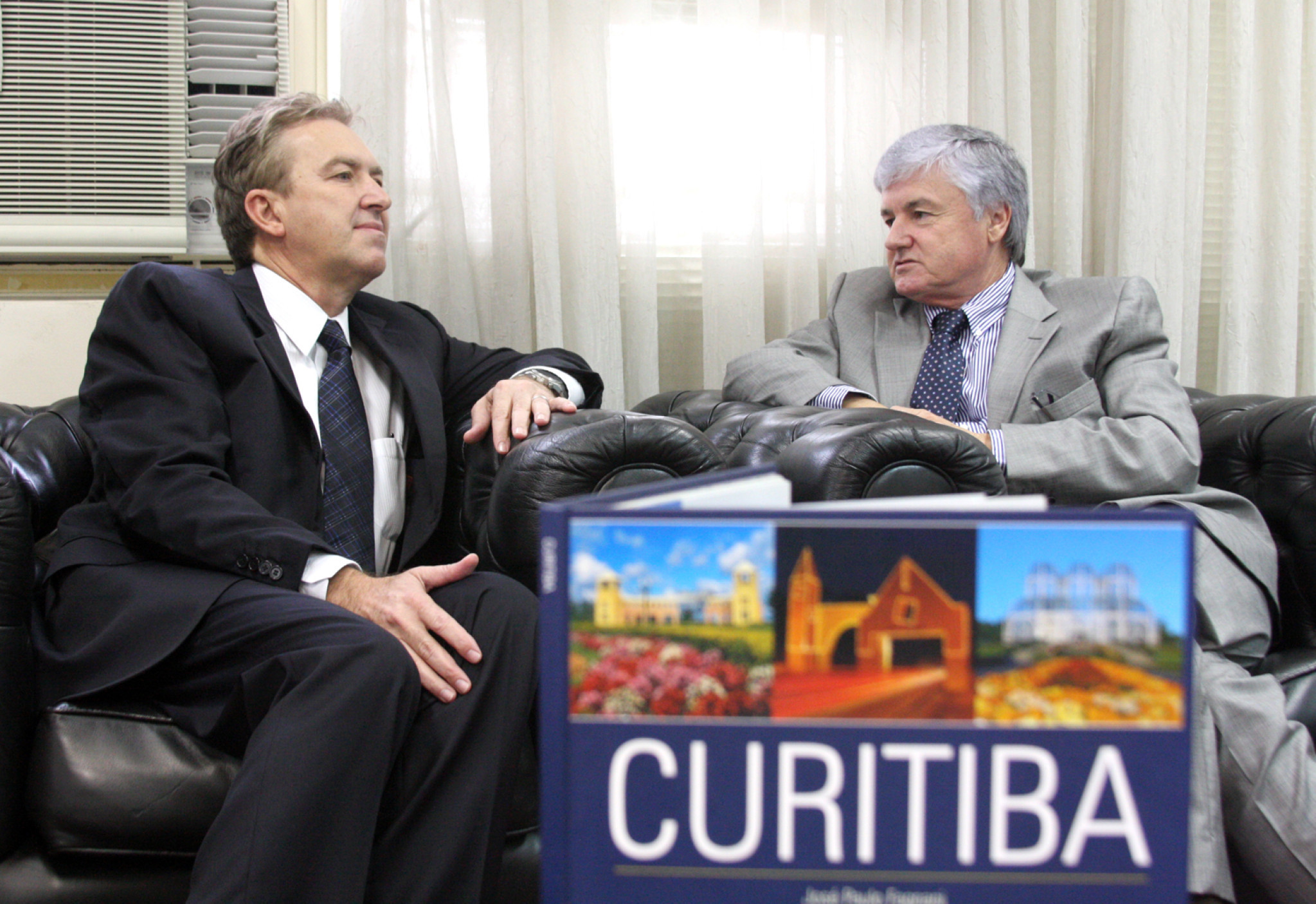 Prefeito Luciano Ducci Visita a Presidência da Assembleia