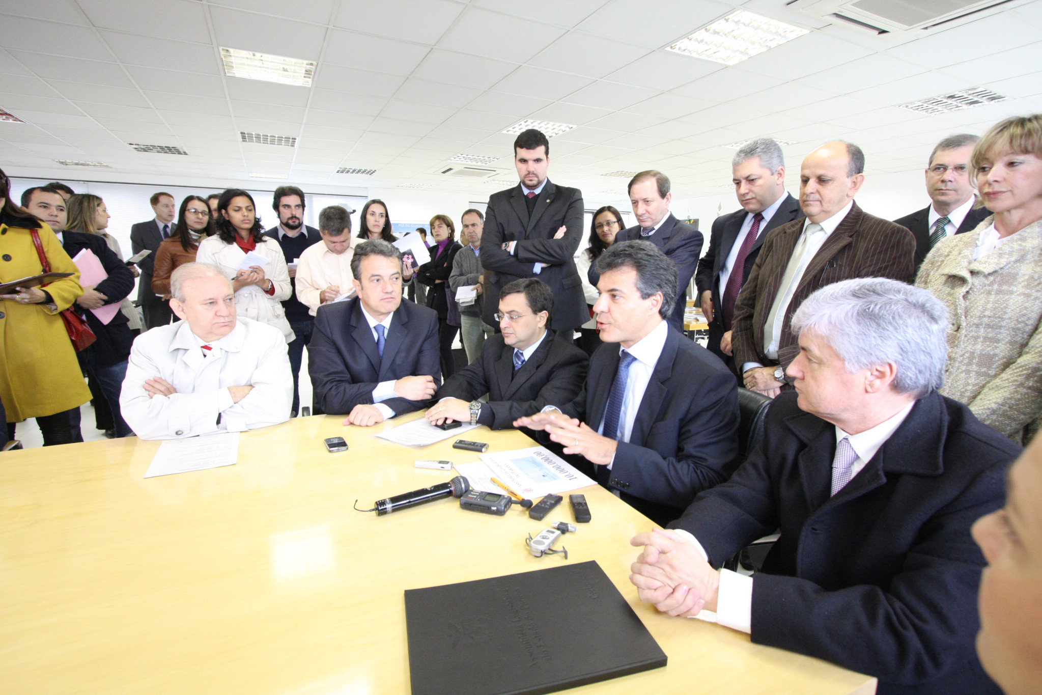 Assembleia Entrega R$ 10 Milhões Para Executivo Aplicar Na área da Saúde