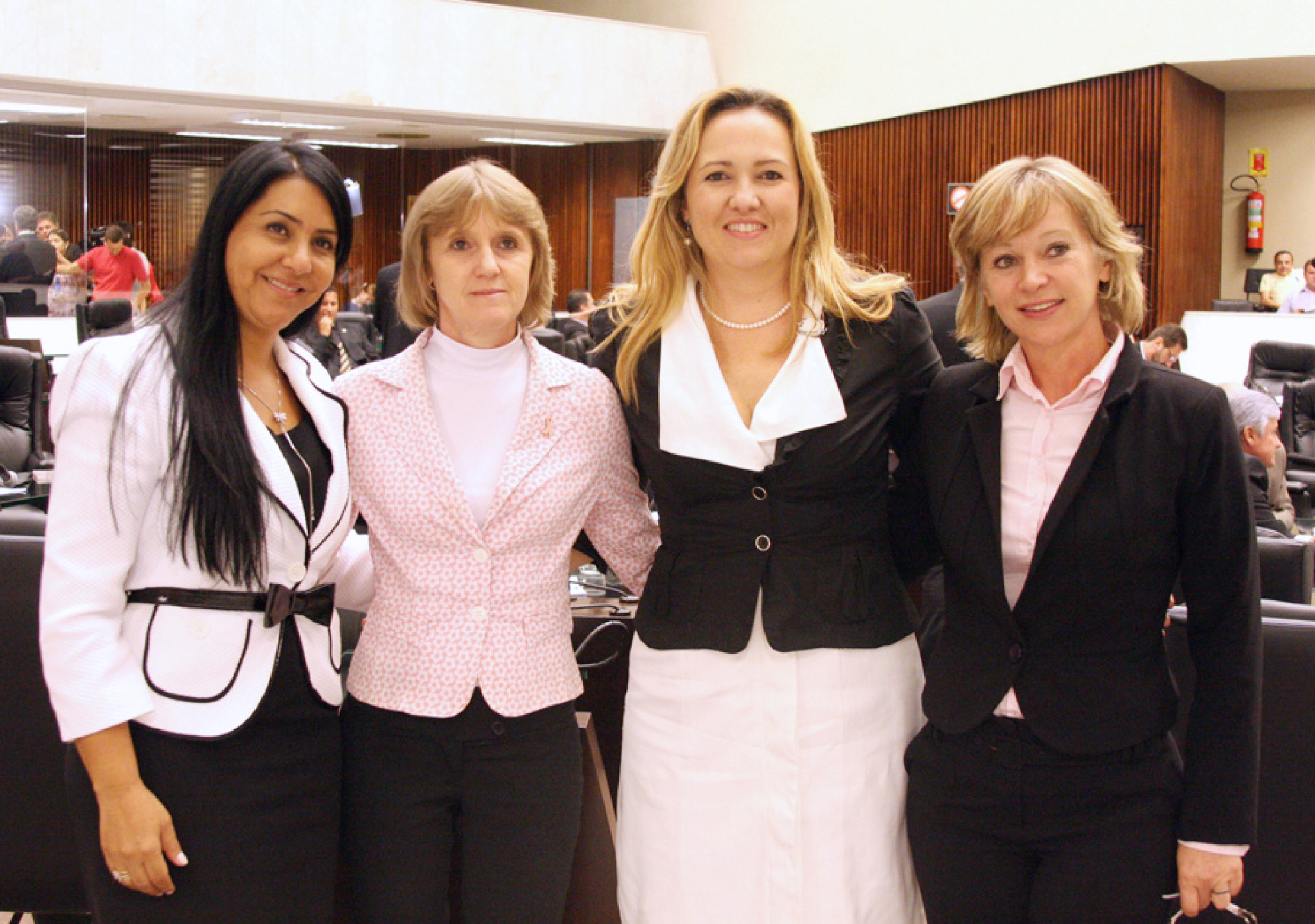Assembleia faz sessão especial para comemorar Dia Internacional da Mulher