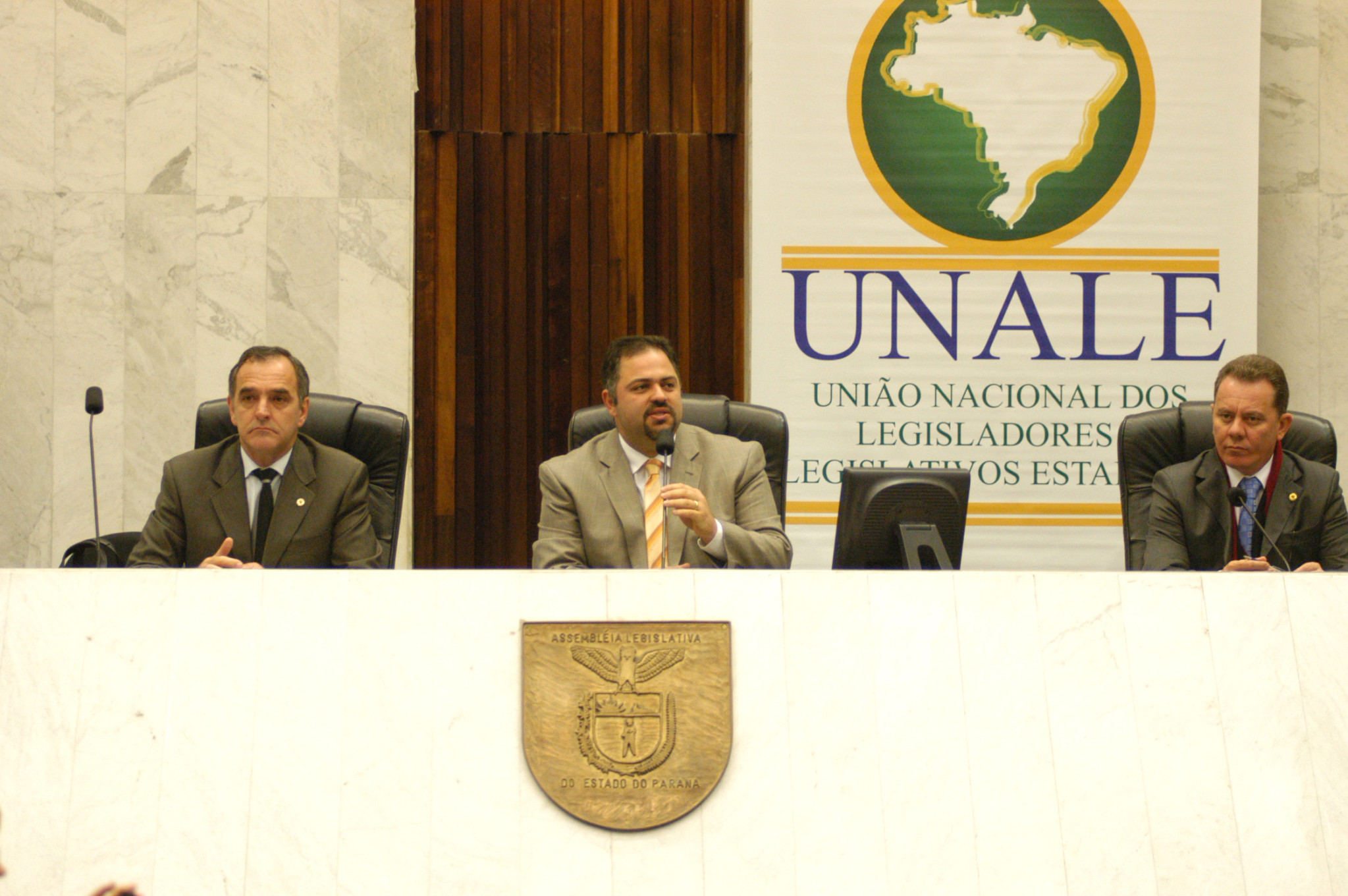 Assembleia Legislativa do Paraná recebe reunião da Unale