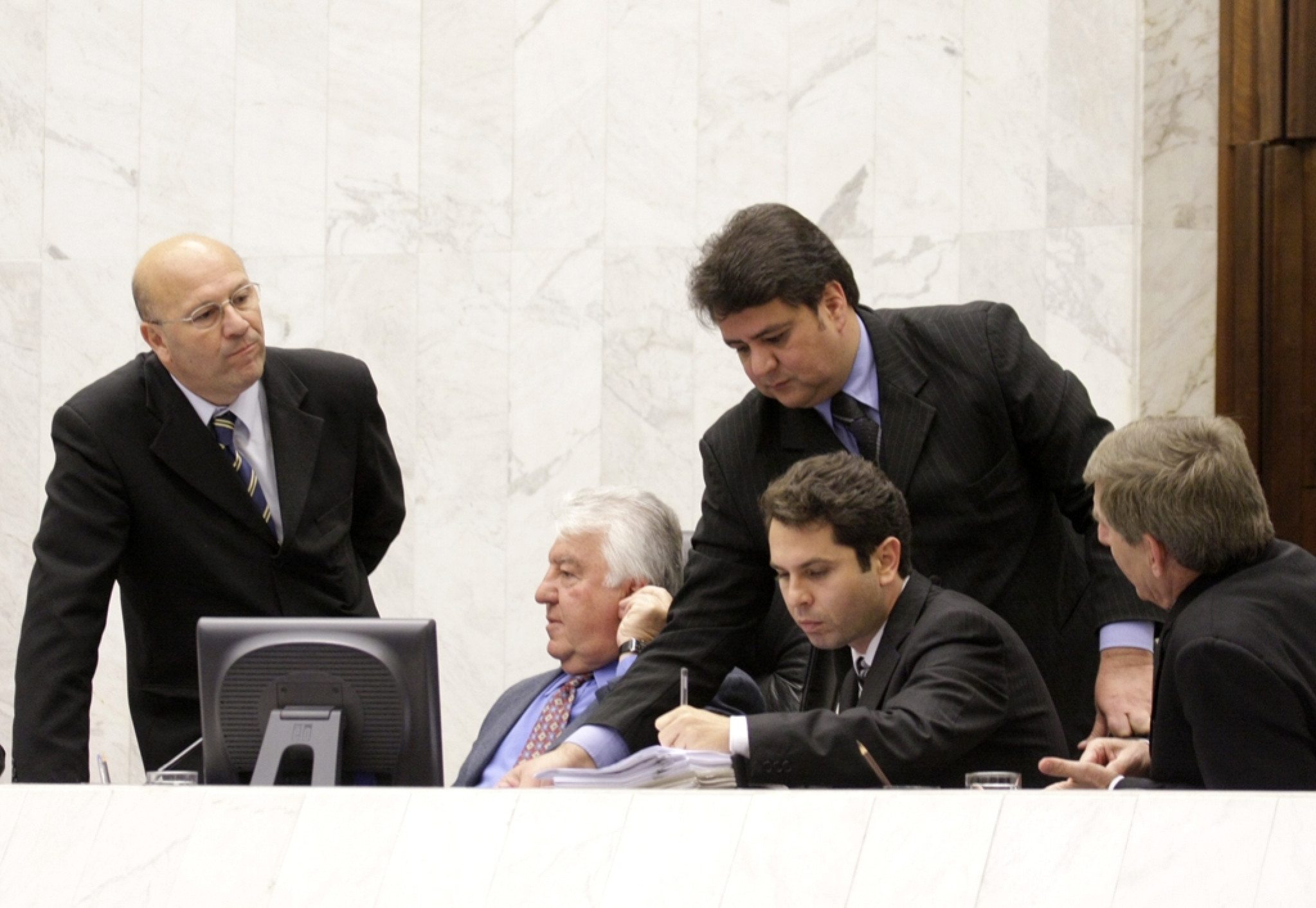 Projeto que Obriga Prestadoras de Serviço Ao Estado a Pagarem Piso Regional Retorna à Ccj