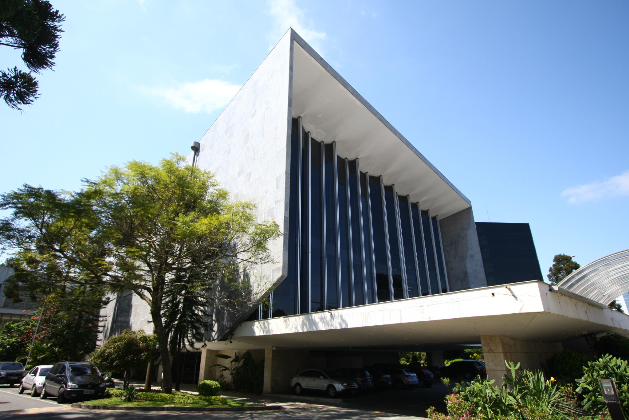 Projeto Determina que Farmácias de Manipulação Forneçam Bula Em Medicamentos