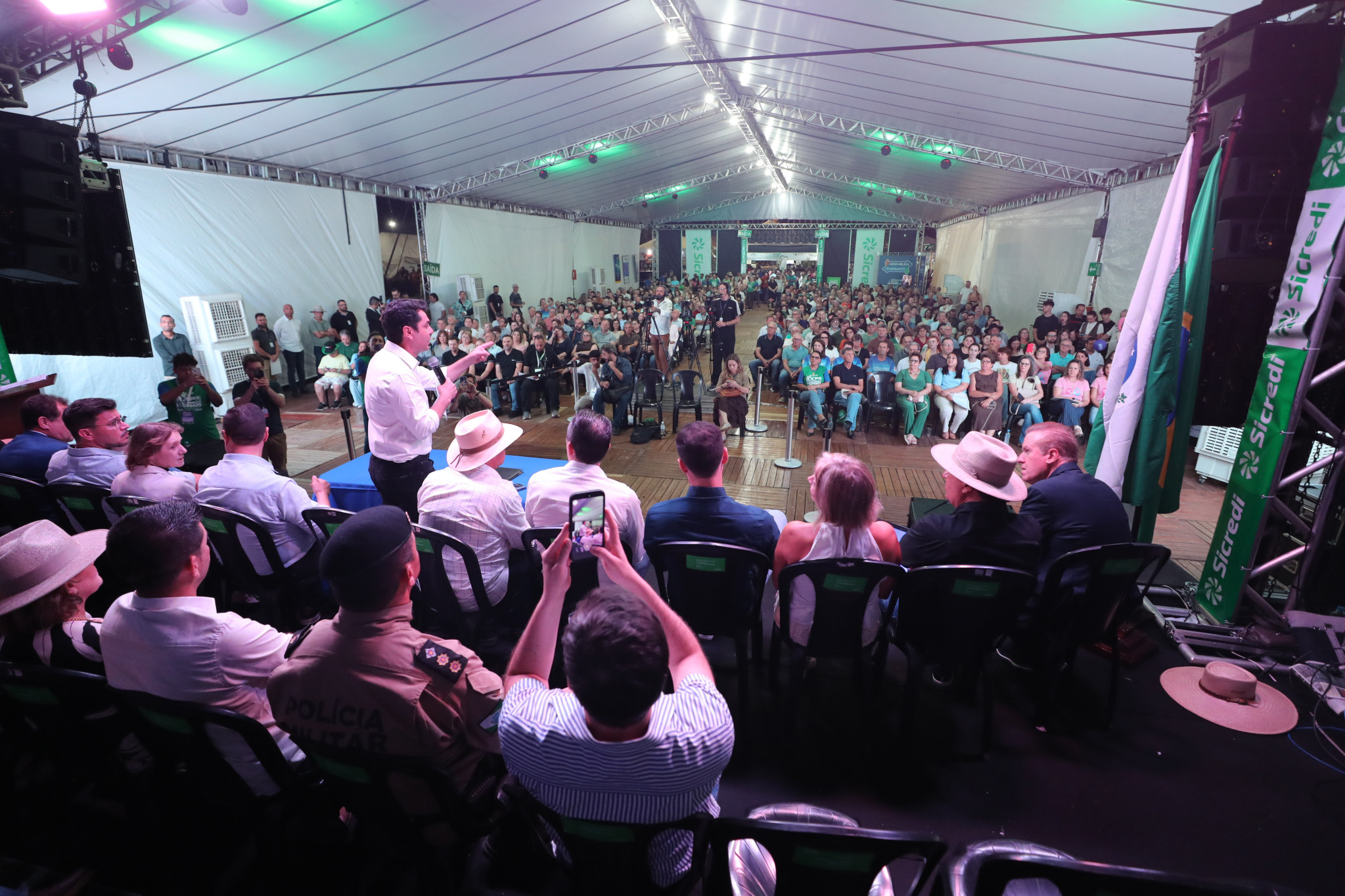 Com grande público, Dois Vizinhos recebe a 35ª edição da Assembleia Itinerante