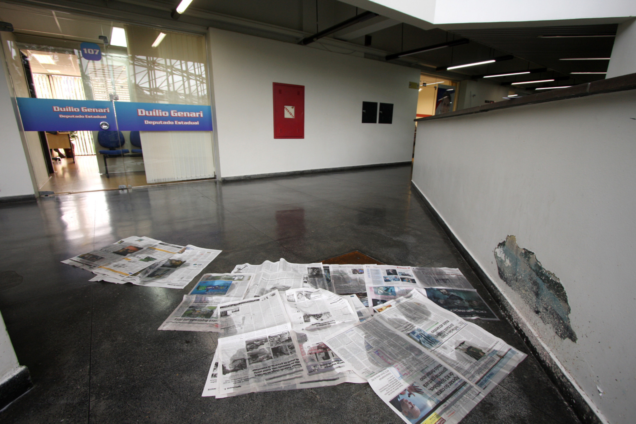 Infiltração Compromete Estrutura da Al