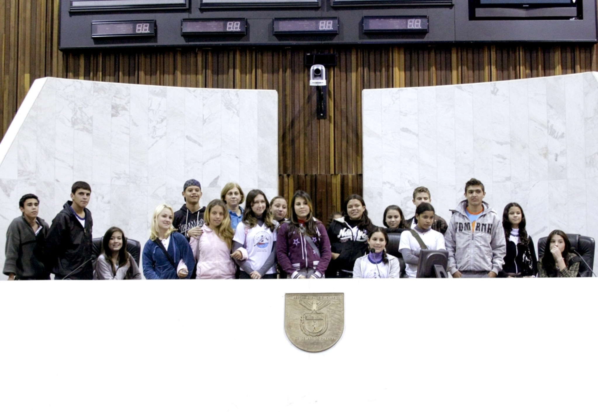 Estudantes de Guaratuba Visitam a Assembleia Legislativa