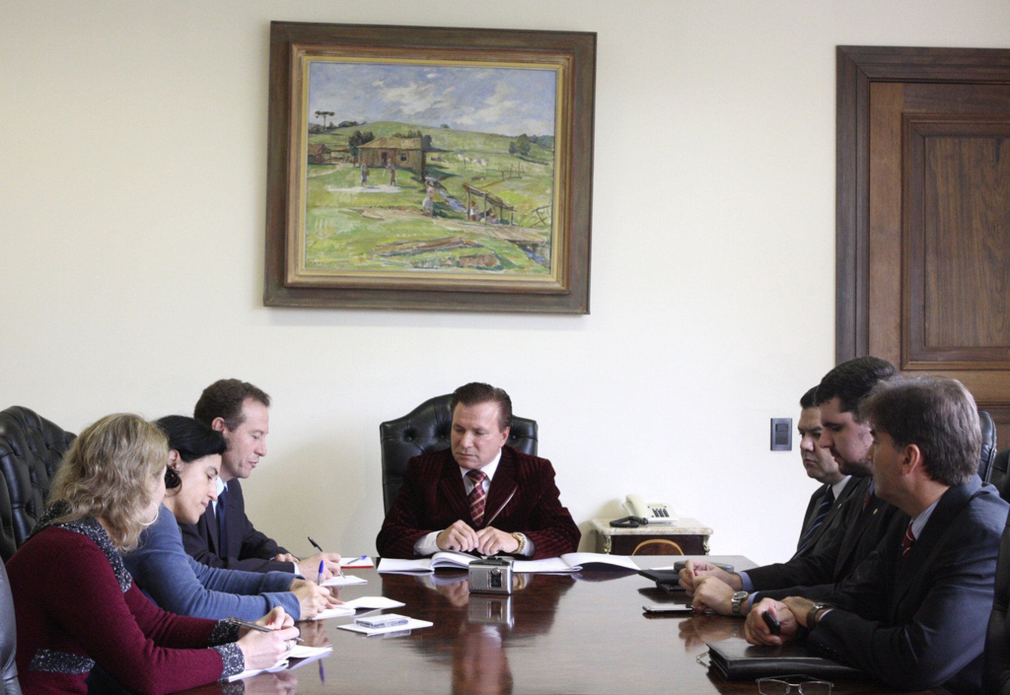 Comissão Especial Vota Amanhã Parecer Para Acabar Com Aposentadoria de Ex-governadores