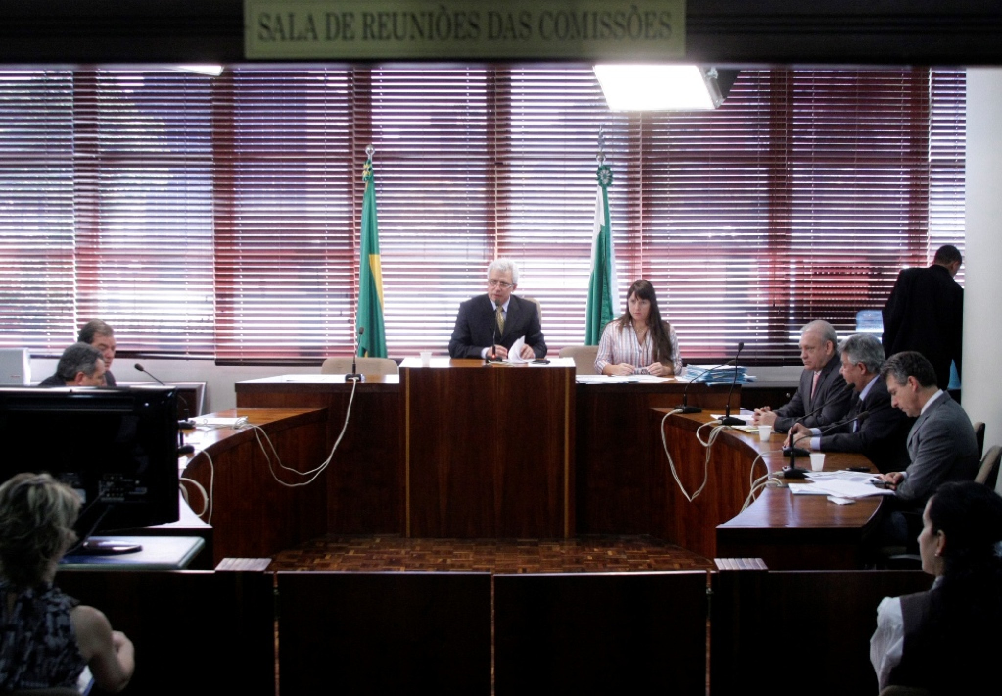 Caíto Quintana Anuncia que Governo Revogará Decreto Polêmico