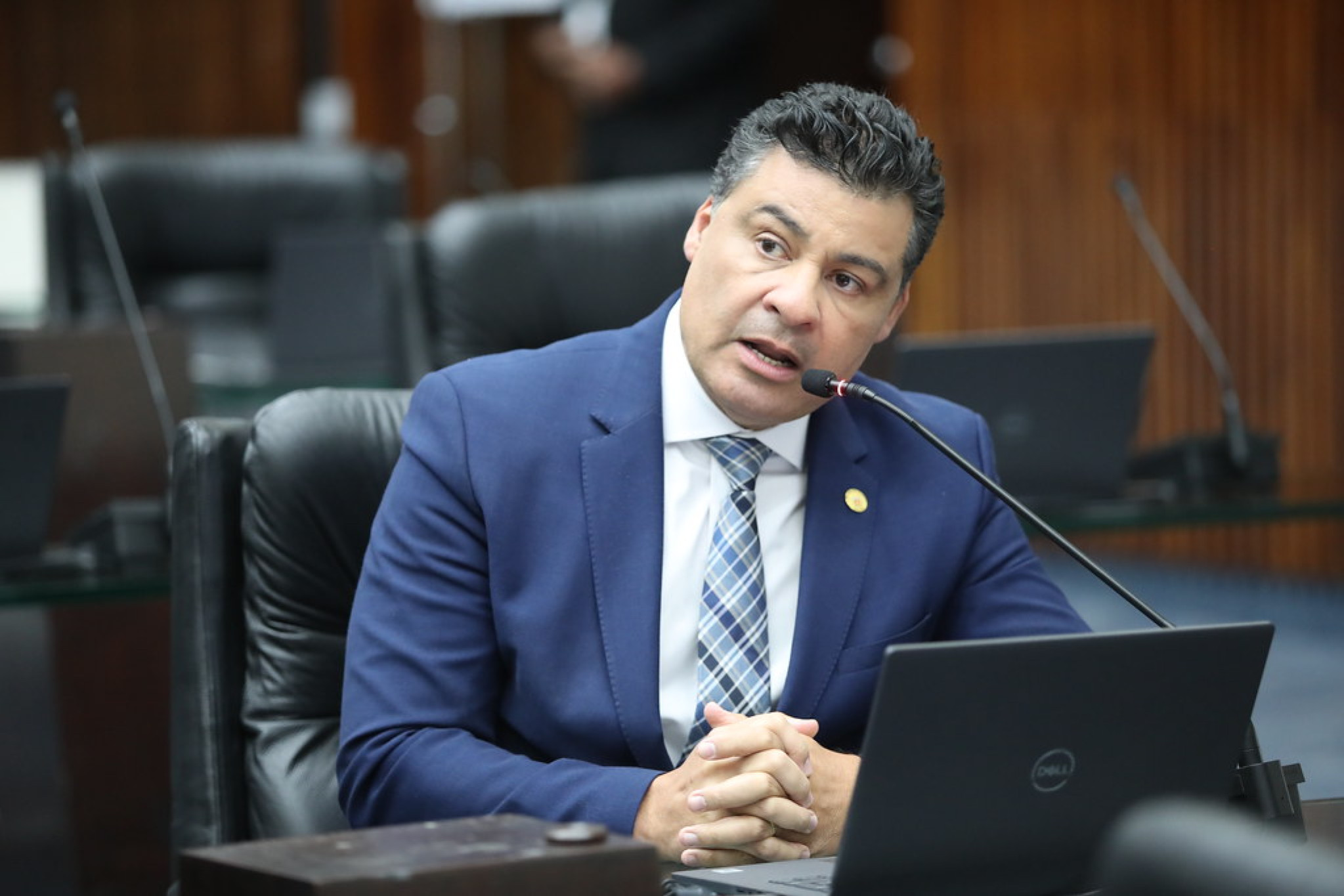 Proposta apresentada na Assembleia prevê inclusão de treinamento contra engasgamento em escolas do Paraná