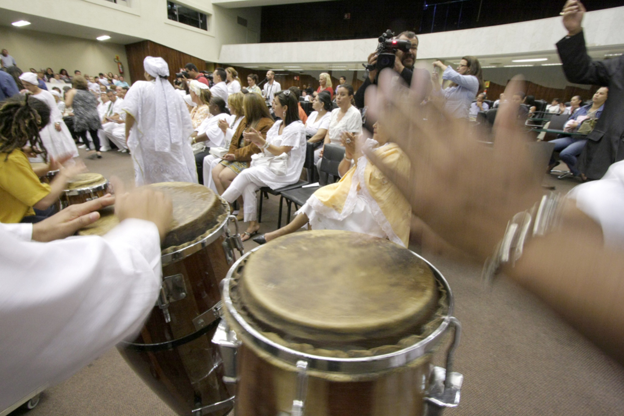 Comemorações e Debates Sobre Religiosidade Marcam Evento No Legislativo