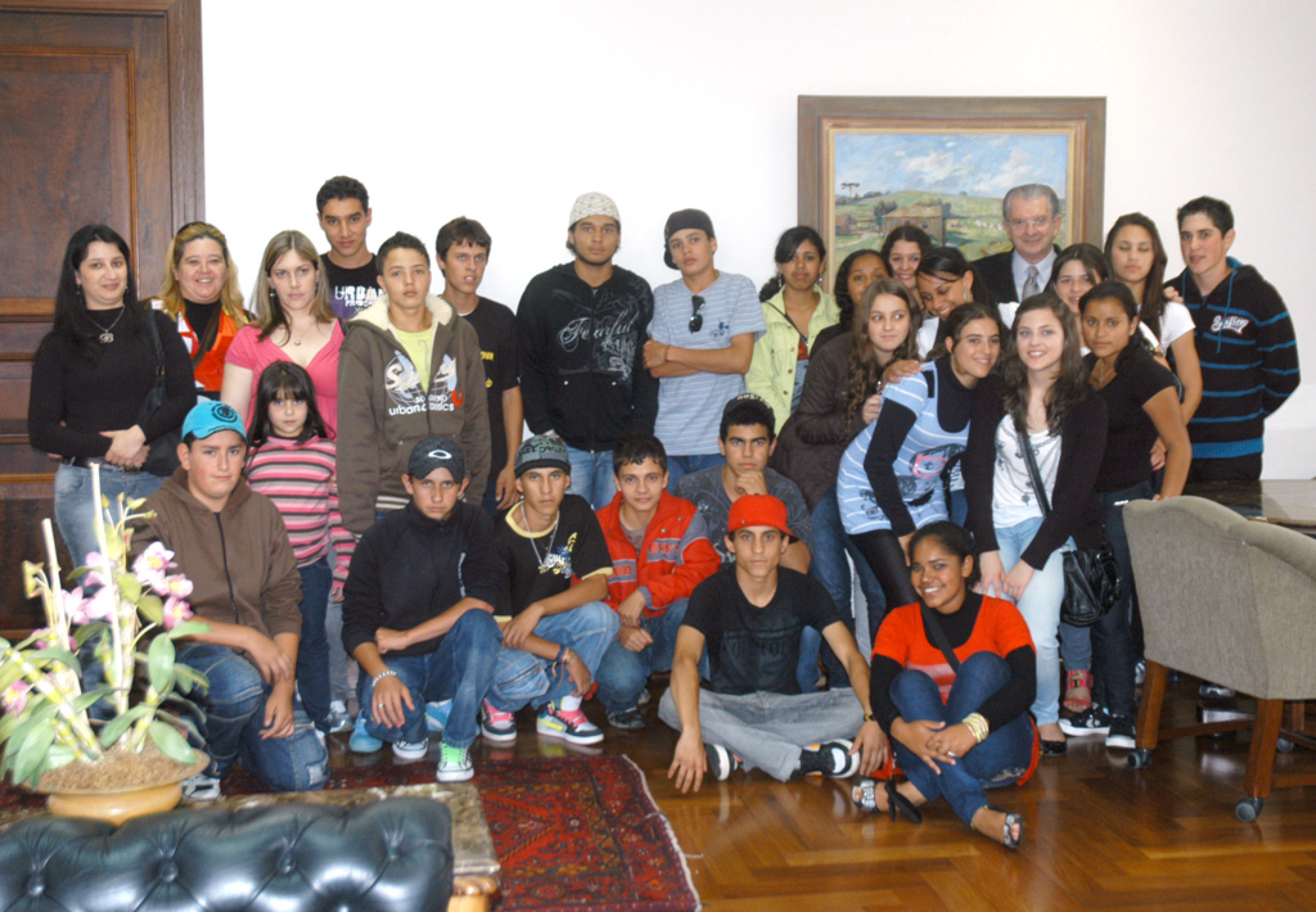 Estudantes de Ortigueira Visitam a Assembleia