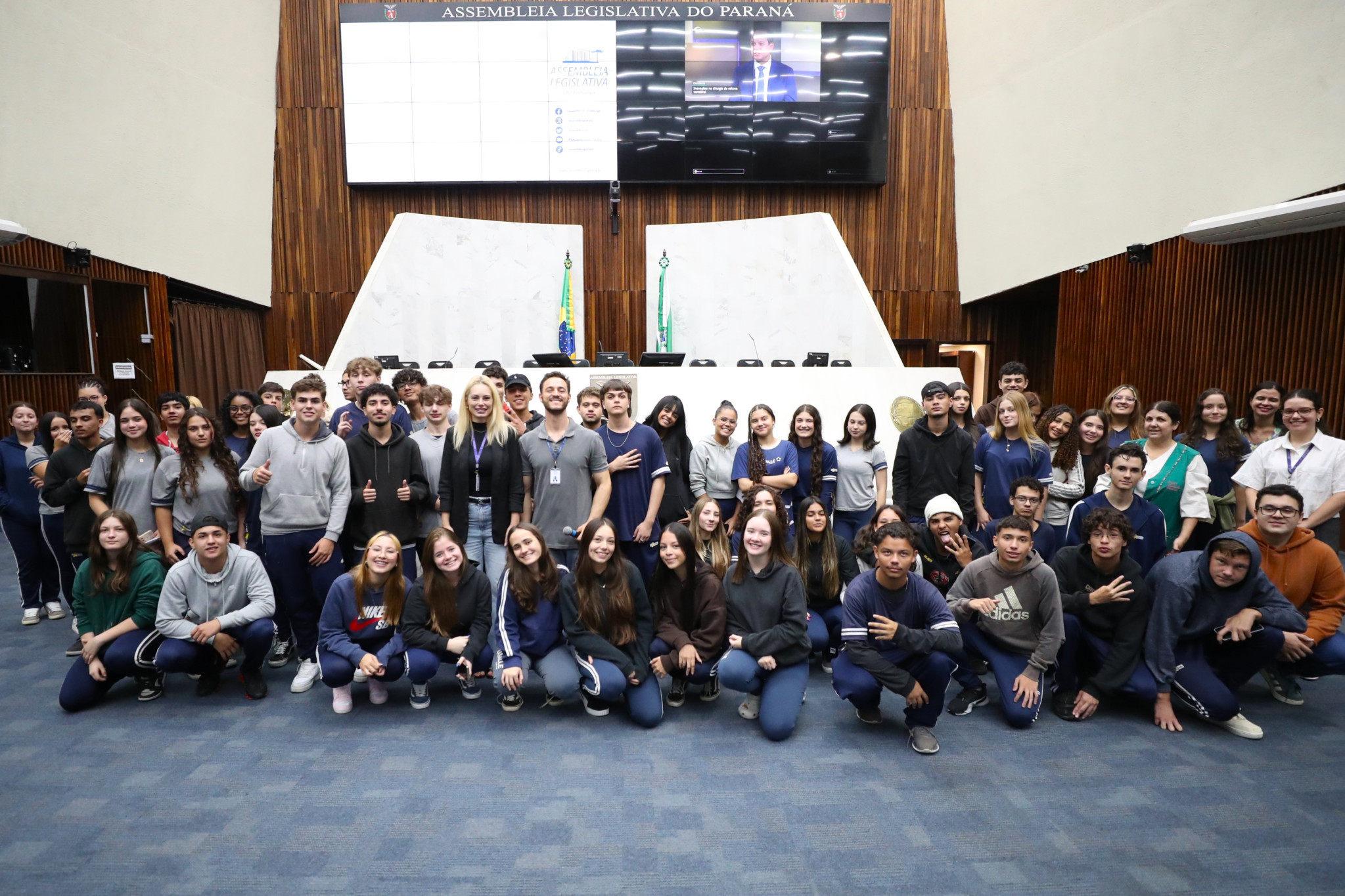 Escola do Legislativo: Arena da Democracia promove aprendizado sobre eleições e cidadania a estudantes