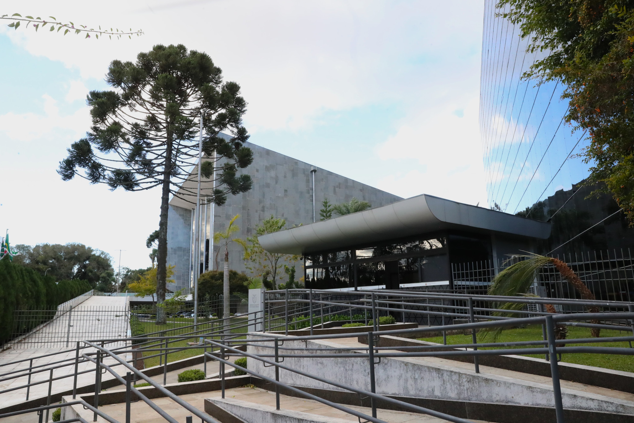 Semana na Assembleia Legislativa terá interiorização em Londrina, debates sobre proteção animal e valorização da cultura