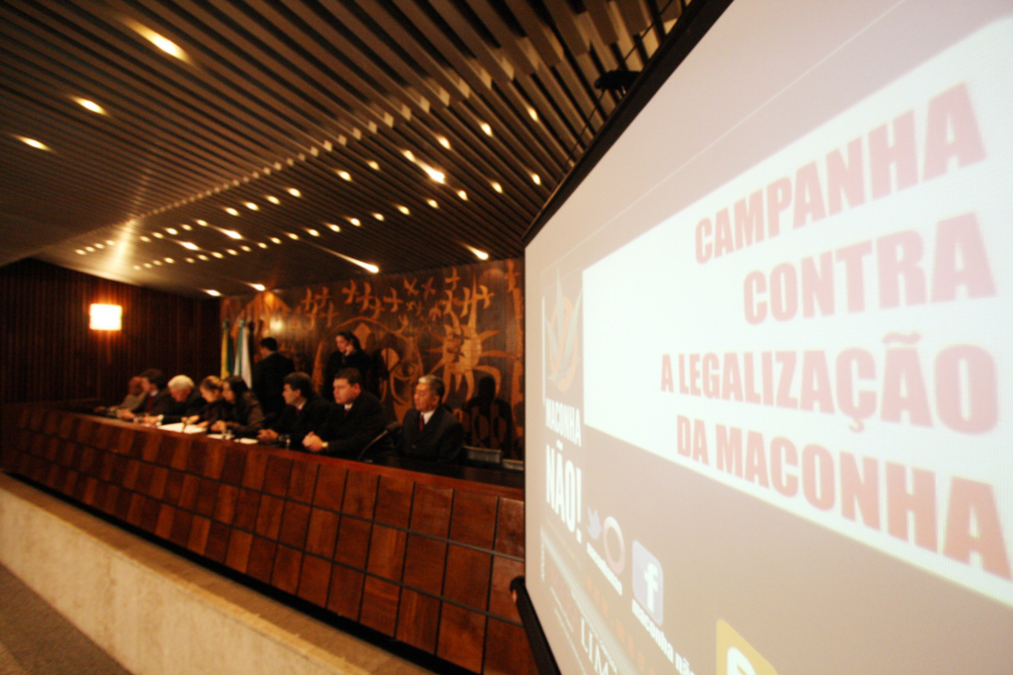 Cantora Mara Lima promove audiência pública contra a legalização da maconha