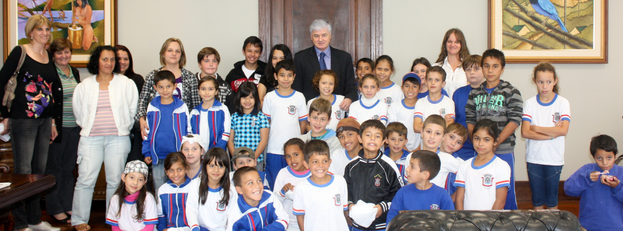 Alunos Visitam Assembleia Legislativa