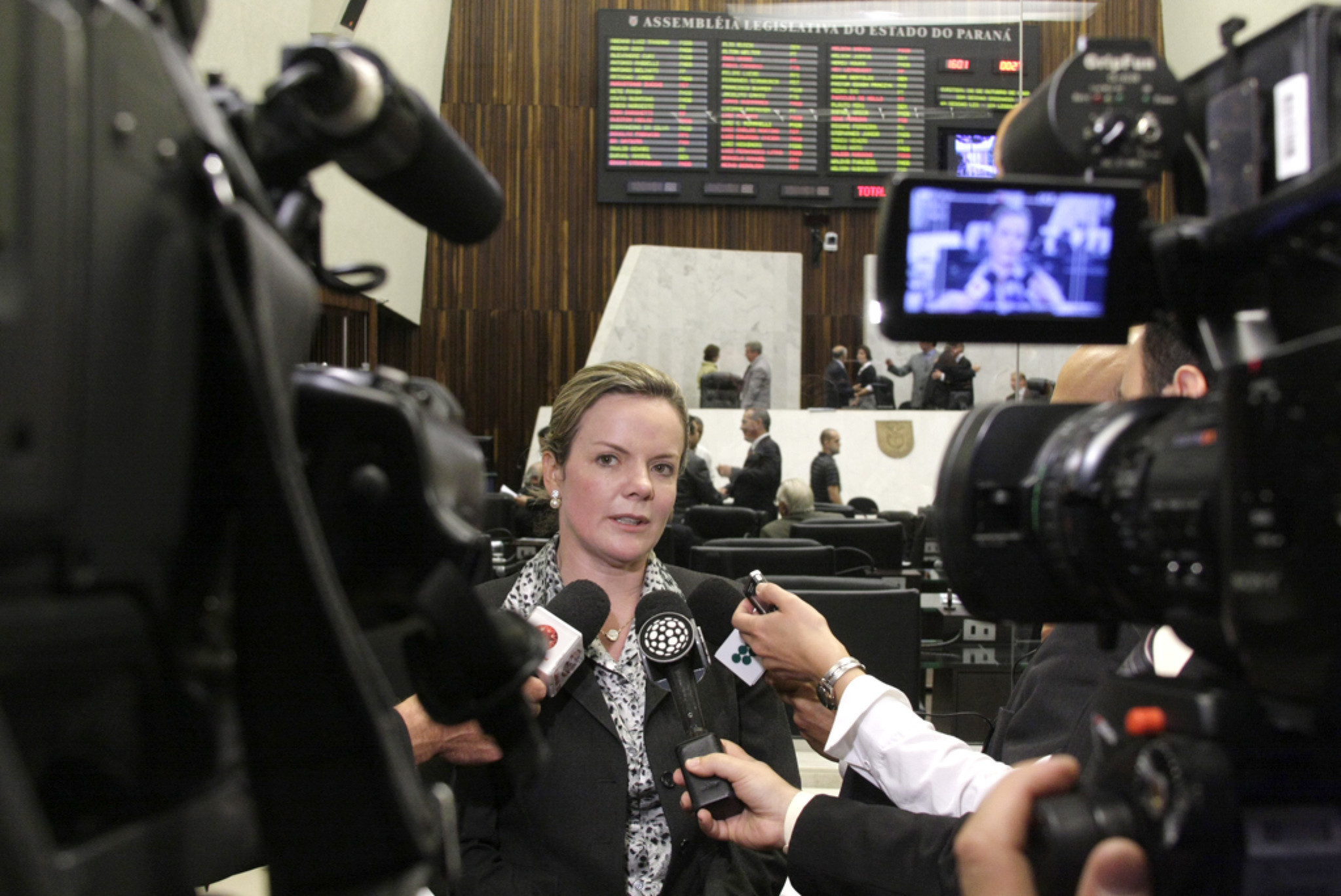 Gleisi Hoffmann Visita o Legislativo Paranaense