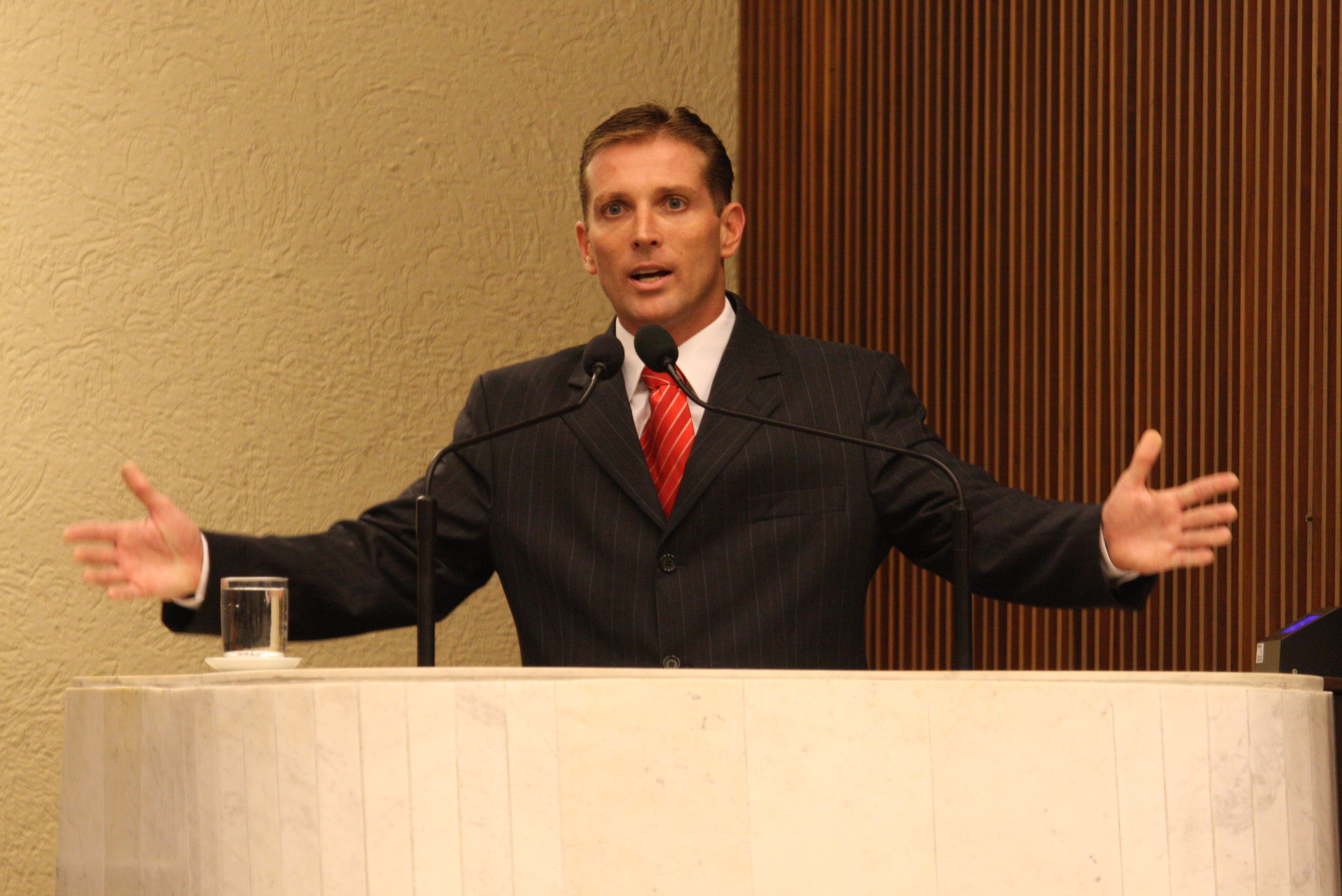 Projeto Regulamenta Cobrança de Diárias Em Hotéis e Pousadas do Paraná