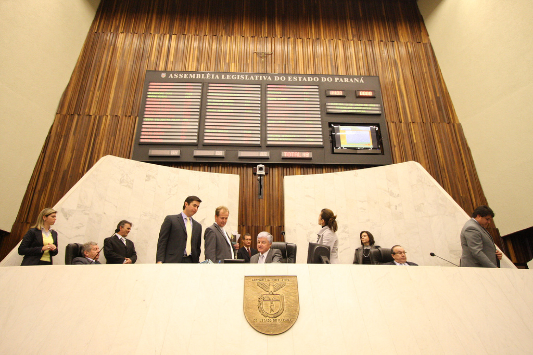 Deputados aprovam 18 projetos e 80 indicações durante a 60ª sessão ordinária do ano