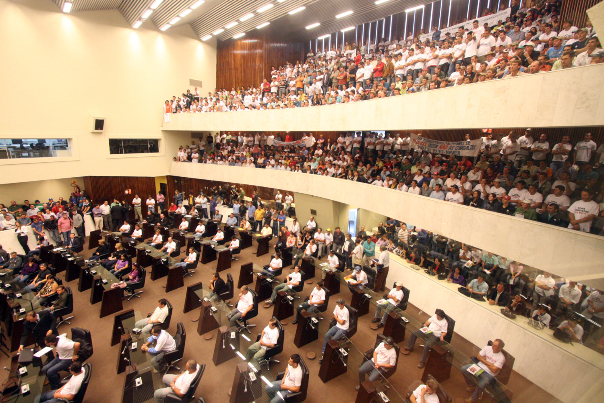 Audiência Coloca Deputados Ao Lado dos Fumicultores