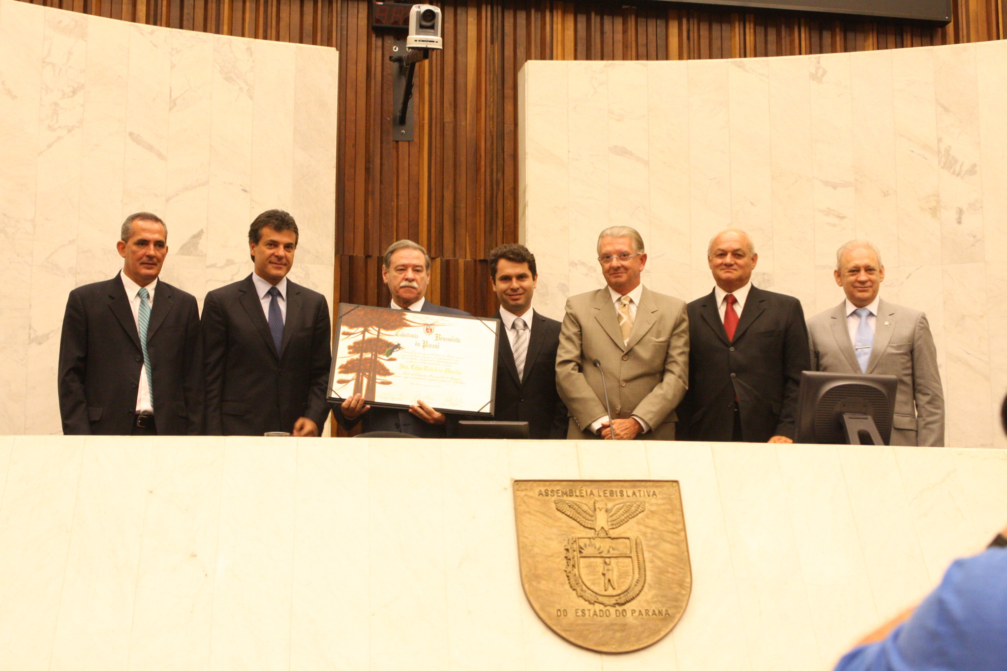 Rotoli de Macedo Recebe Título e Destaca Importância do Bom Relacionamento Entre Poderes