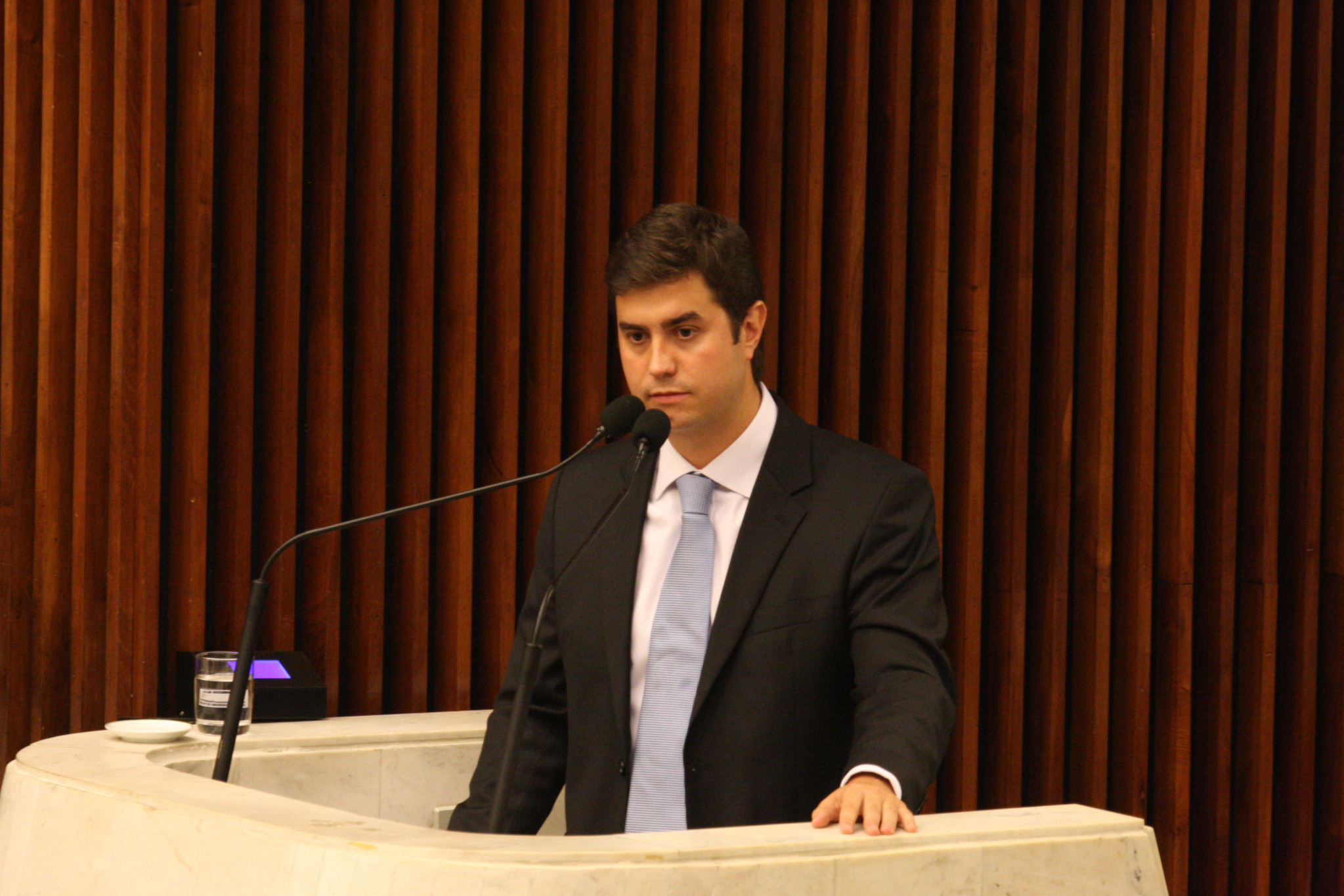 Vítimas de Catástrofes Naturais Podem Ficar Isentas de Taxas Para Segunda Via de Documentos