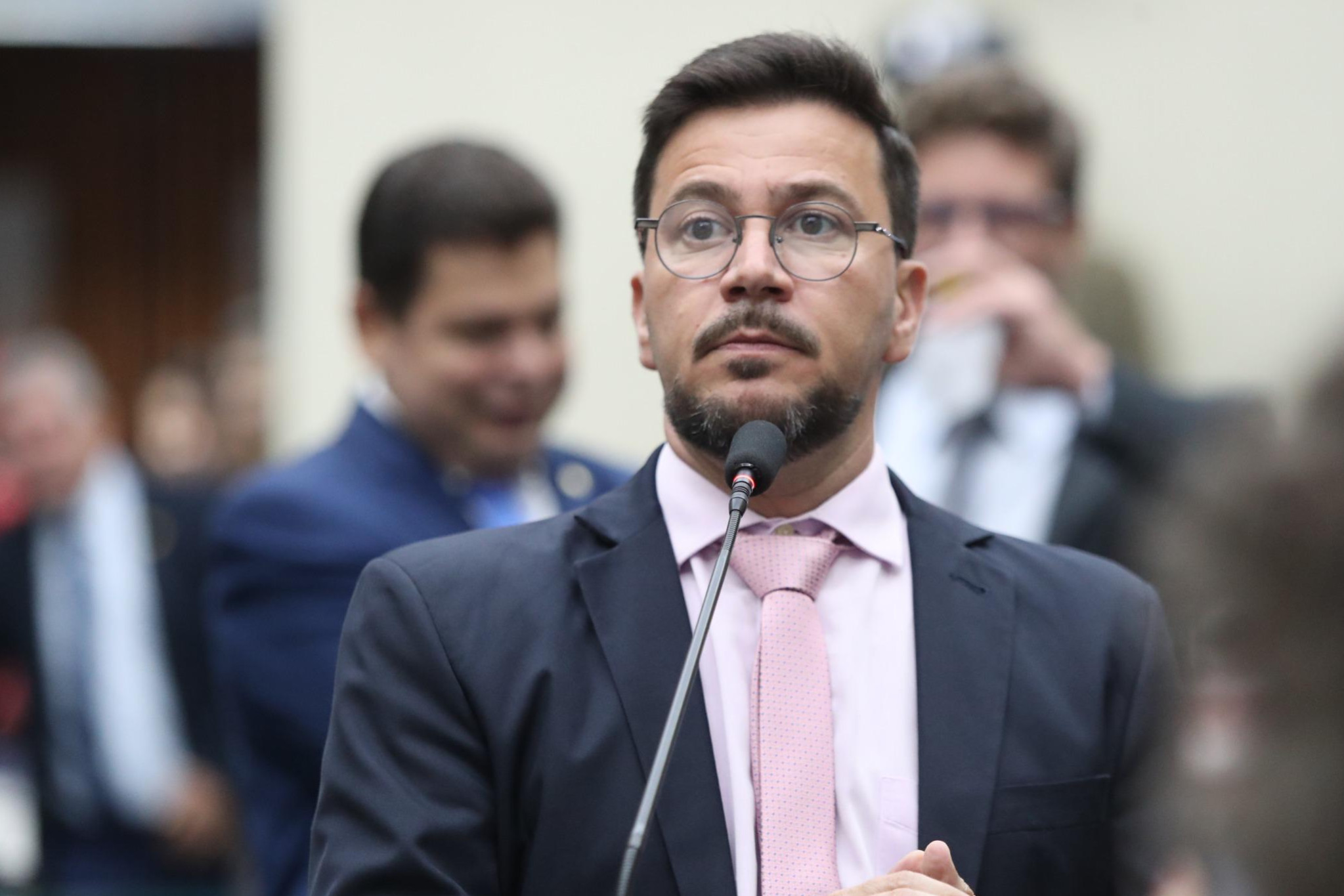 “O reajuste para repor as perdas salariais deveria ser maior, e não de 5%”, critica o líder da Oposição, deputado Arilson Chiorato (PT)