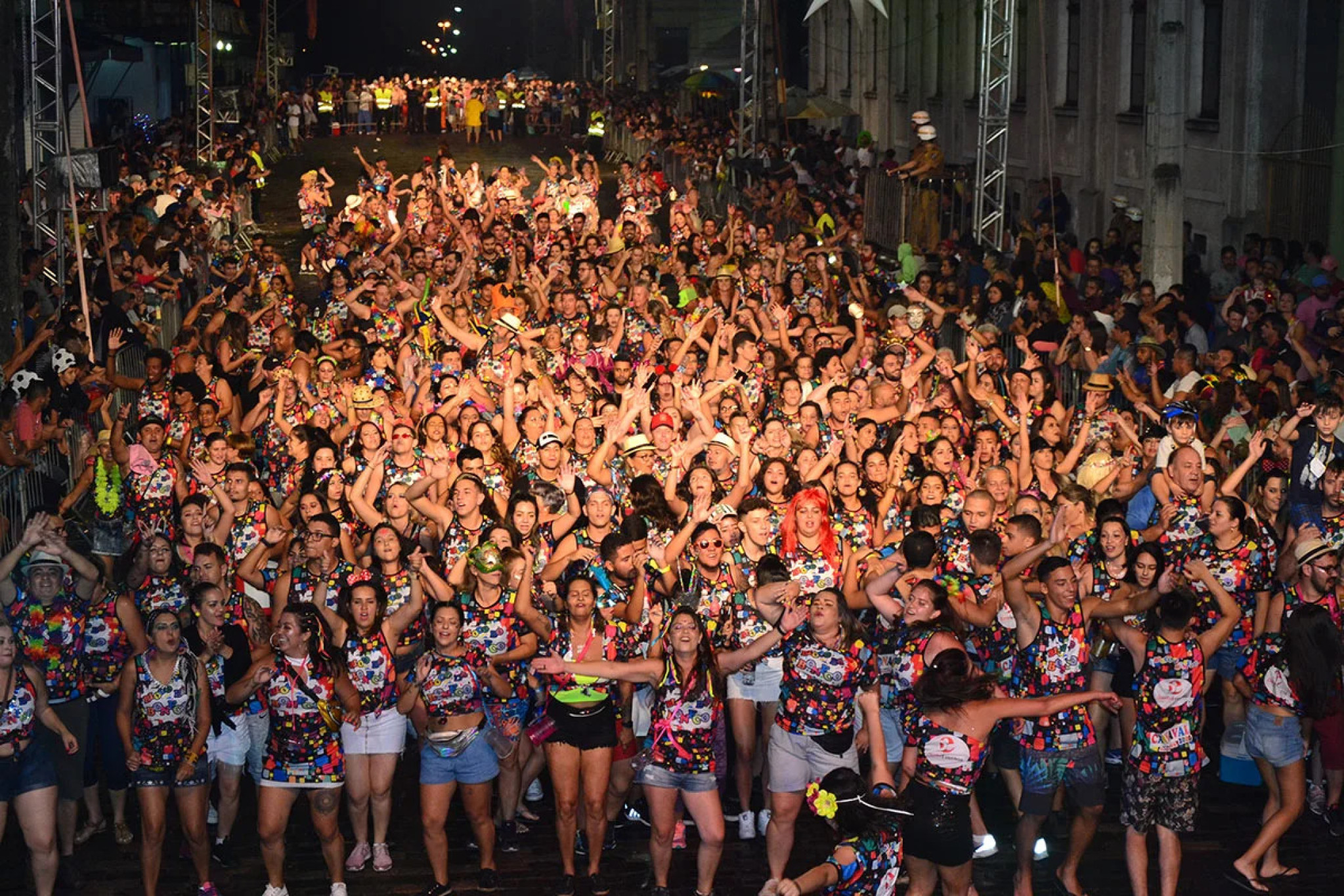 Leis estaduais ampliam segurança, proteção e direitos de foliões e turistas durante o Carnaval no Paraná