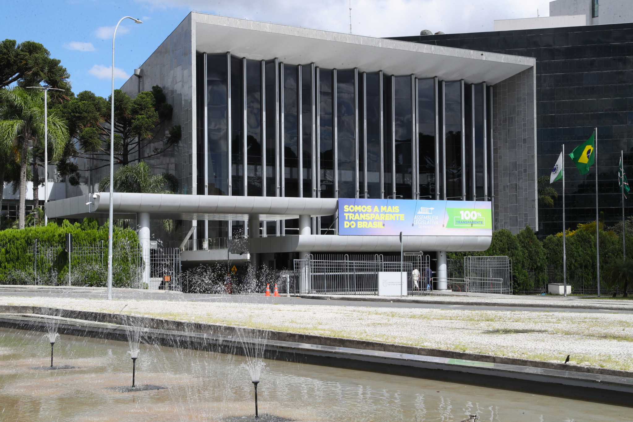 Assembleia nos Bairros e debates sobre internamento compulsório e doenças raras marcam semana no Legislativo