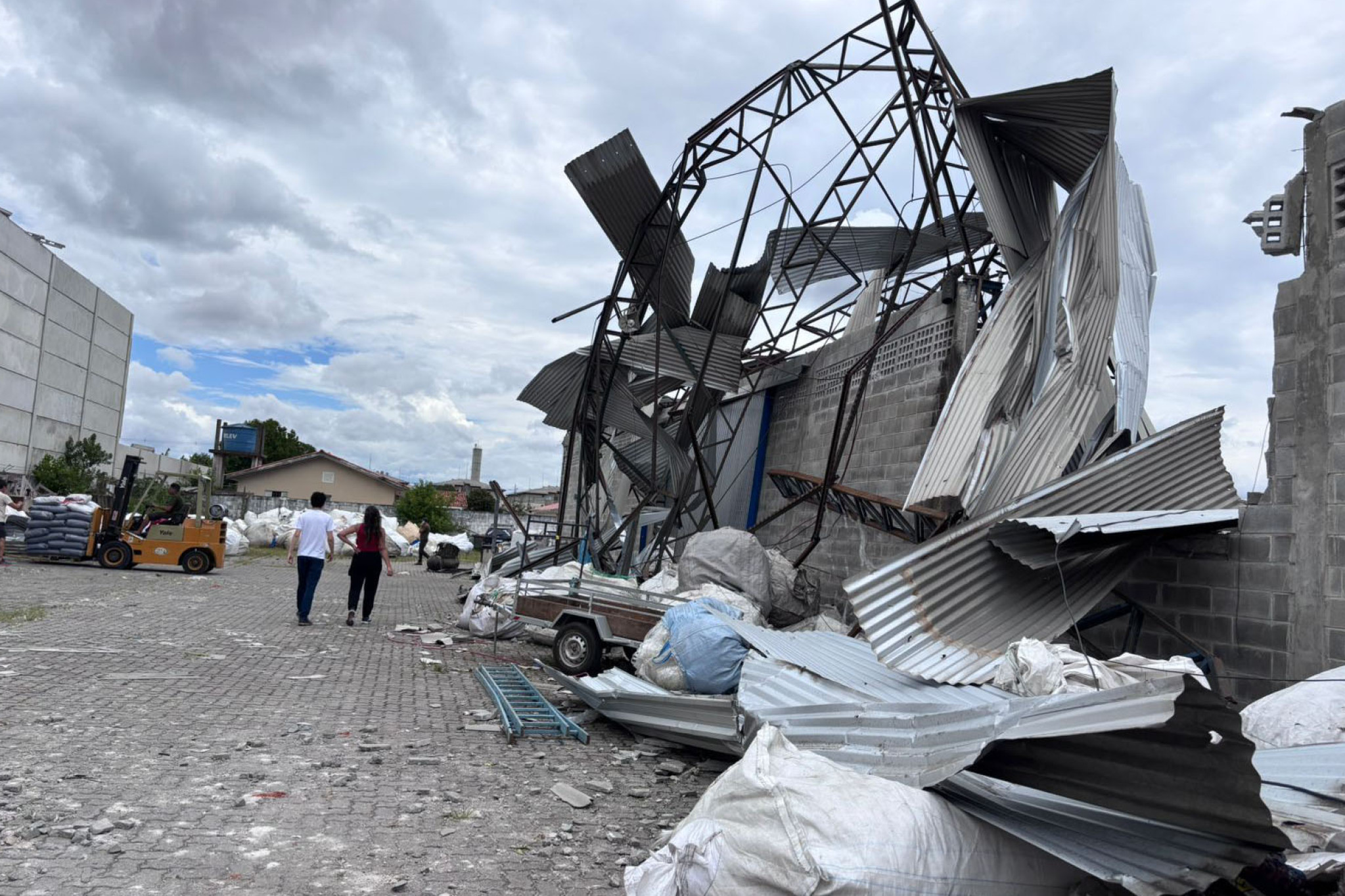 Sancionada lei que institui Semana de Prevenção de Desastres e cria o Dia dos Agentes da Defesa Civil no Paraná   