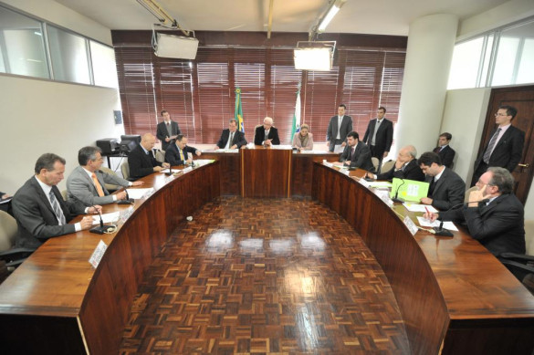 CCJ da Assembleia aprova propostas de reajuste dos servidores em sessão extraordinária