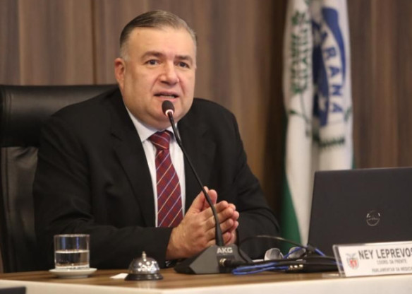 Deputado Ney Leprevost (União) propõe mutirão de regularização fundiária em Curitiba