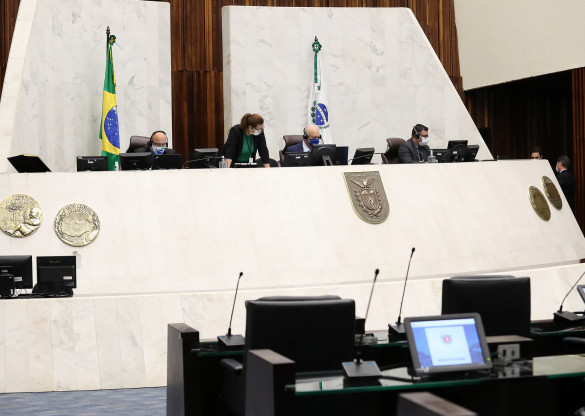 Projeto que prevê mudanças nas eleições para diretor das escolas da rede estadual avança na Assembleia