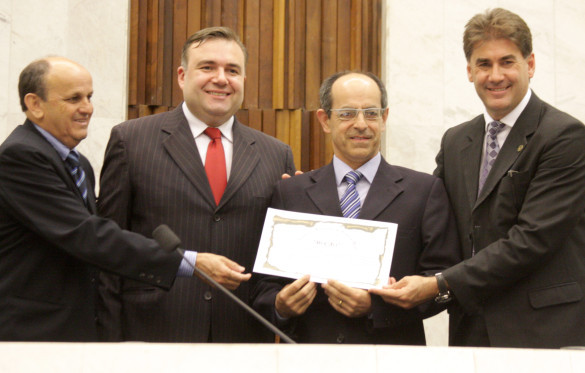 Legislativo realiza sessão solene em comemoração ao Dia do Médico