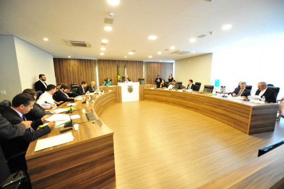 CCJ adia votação de emenda a projeto que revisa o Plano de Custeio do Regime Próprio de Previdência do Estado