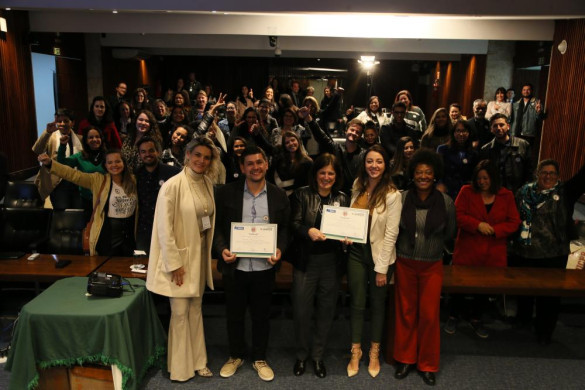 Violência contra a mulher é tema de debate na Alep
