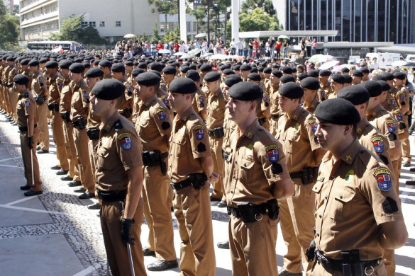 Assembleia presta homenagem à Polícia Militar do Paraná
